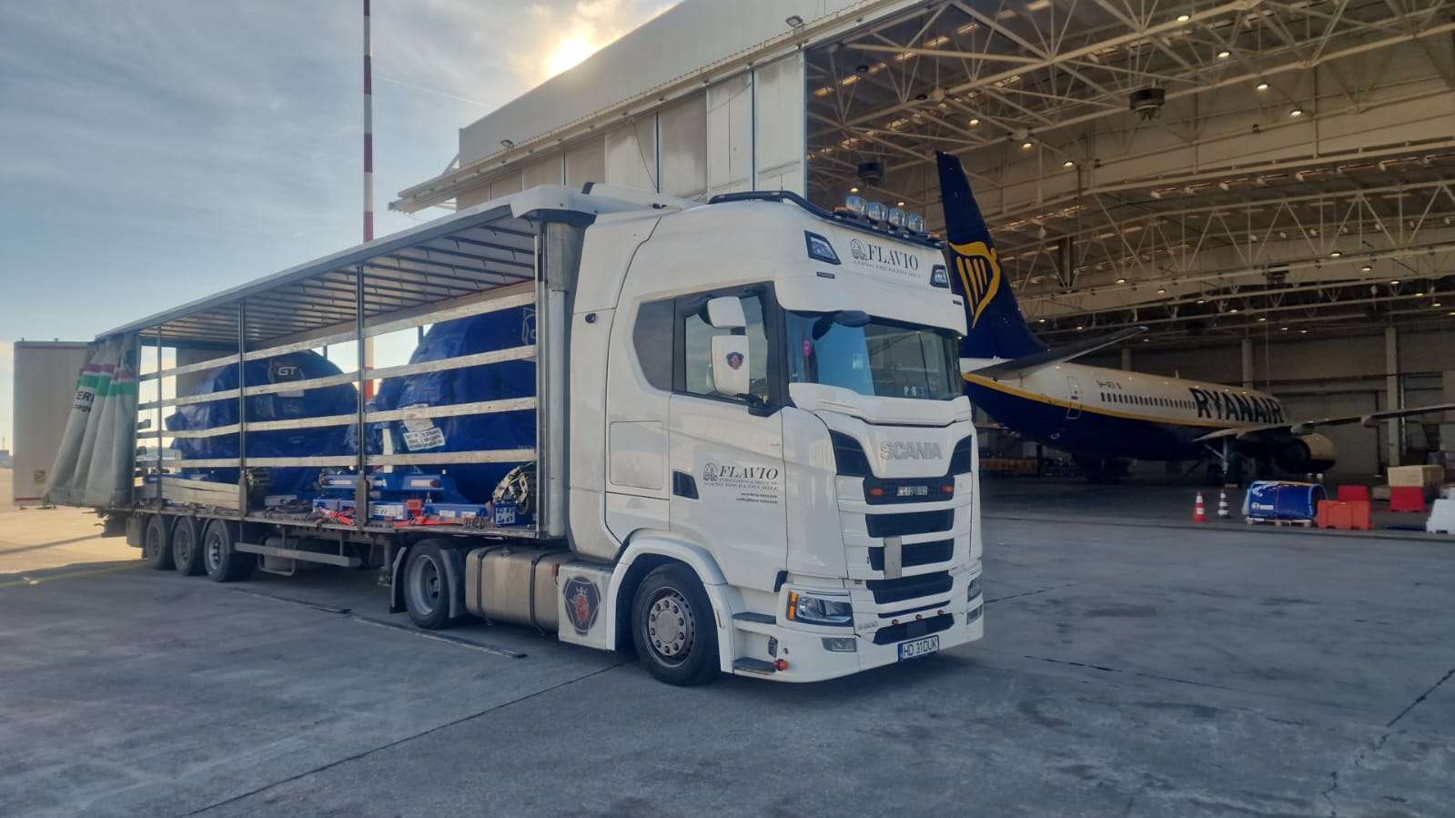 Flavio truck at airport with Ryanair plane