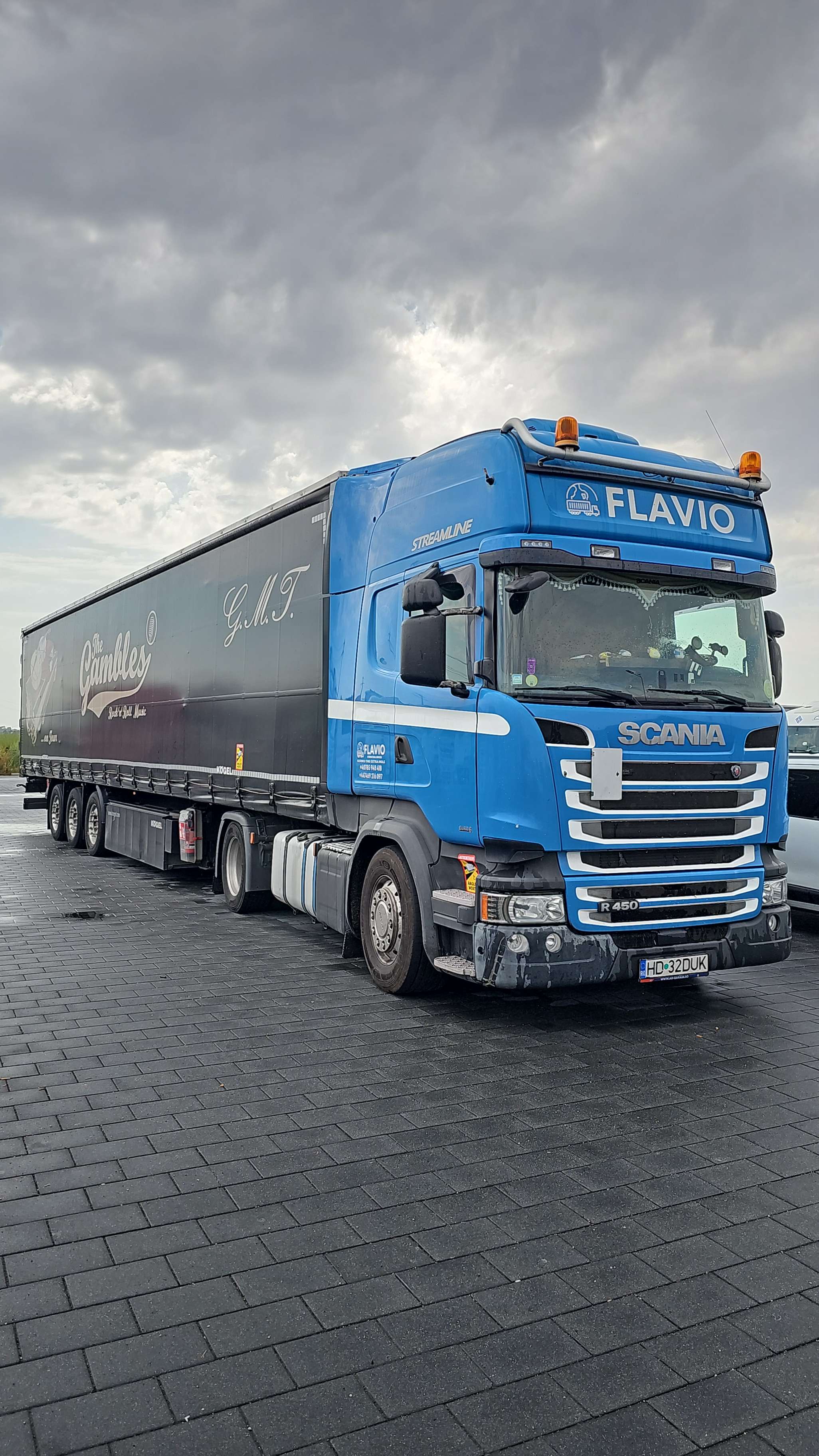 Flavio blue Scania R450 truck closeup
